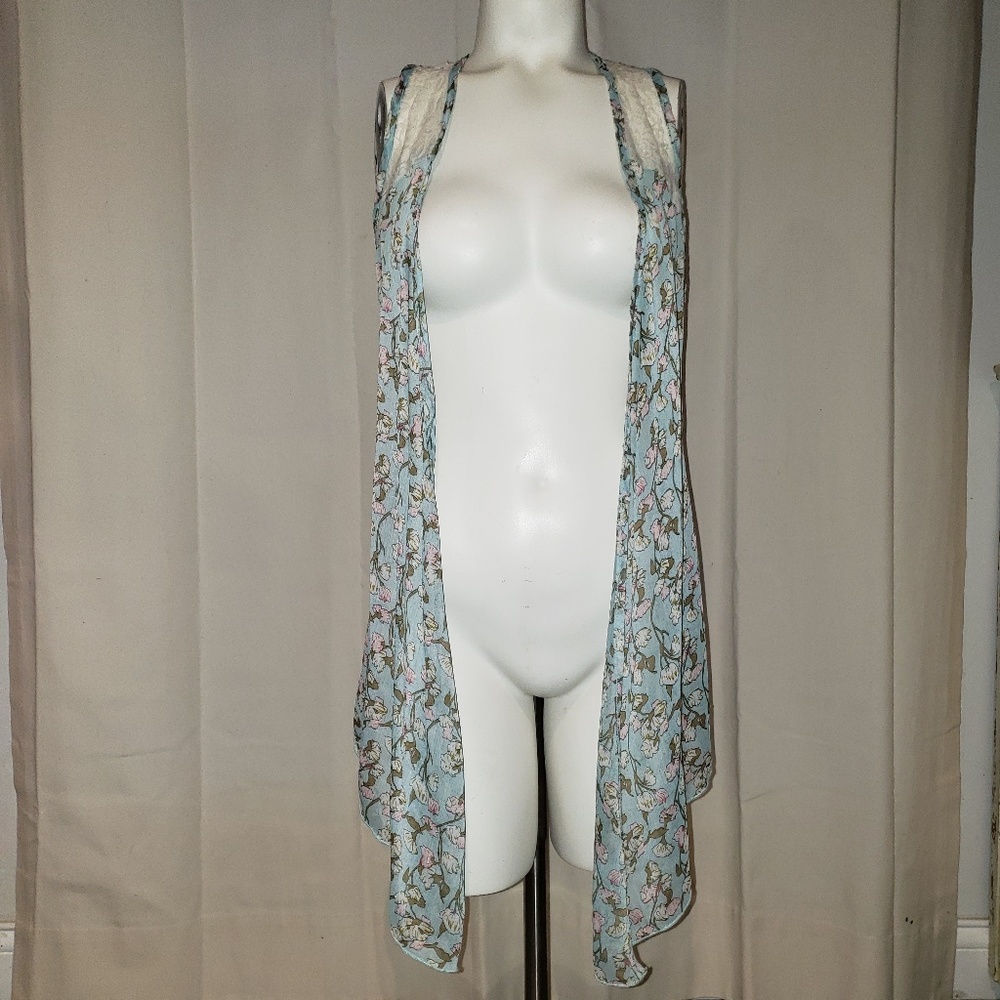 Flowing Flower Vest Cover